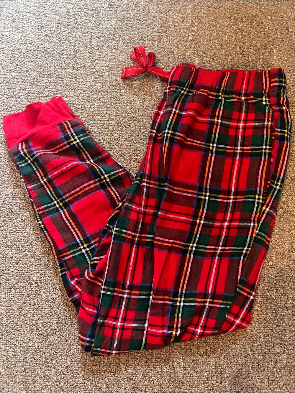 Old Navy Red Plaid Women’s Pajama Pants